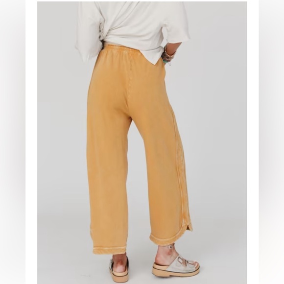 NWT SO COMFY WIDE LEG CROPPED PANT - Picture 4 of 7